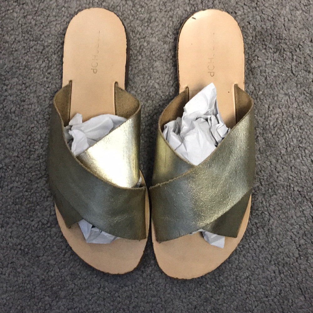 TOPSHOP GOLD CRISSCROSS SANDAL